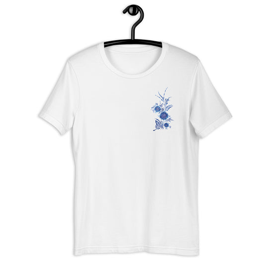 T-shirt with a blue flower